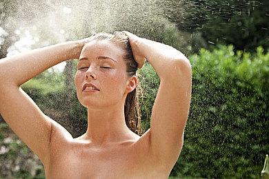 恐怖策略建造游戏《深矿缺氧》5月9日发售 全新预告发布